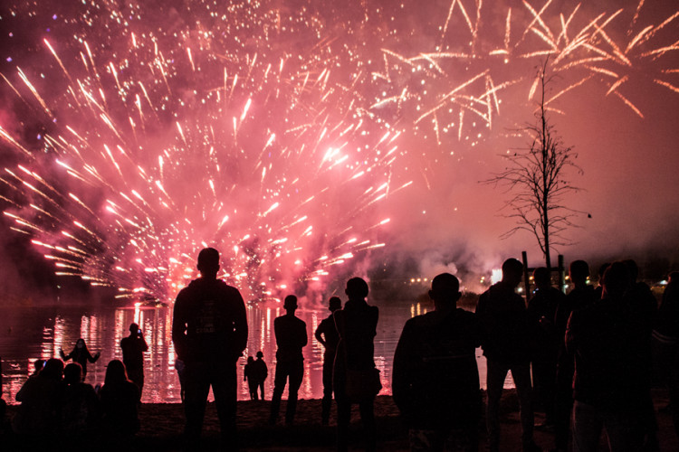 Wystrzałowa noc nad Błękitną Laguną [foto] [video]