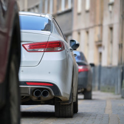 aktualnosci-Auto w cyklu miejskim – codzienne dojazdy, weekendowe trasy i koszty, które rosną po zakupie