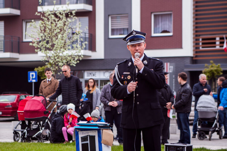 Fotorelacja z obchodów Święta Konstytucji i Dnia Strażaka