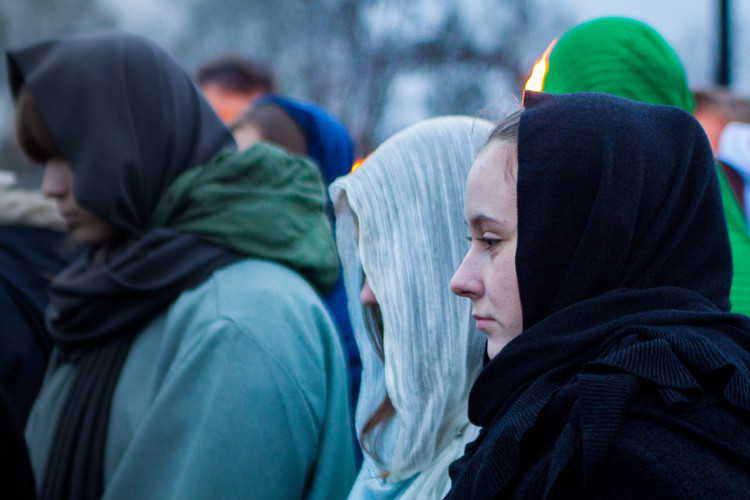Droga Krzyżowa ulicami Siechnic - fotorelacja, video