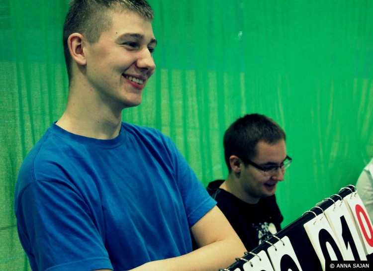 Nocny turniej siatkówki – zdjęcia