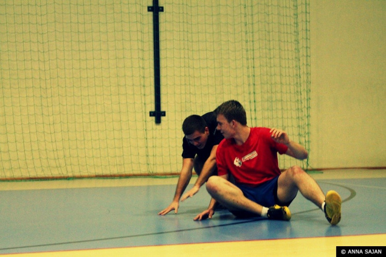 Nocny turniej siatkówki – zdjęcia