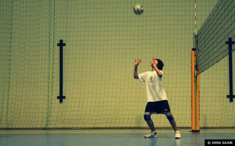 Nocny turniej siatkówki – zdjęcia