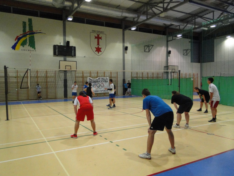 Nocny Turniej Siatkówki 2014