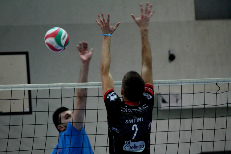 Nocny Turniej Siatkówki 2015