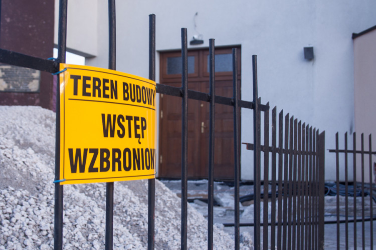Przebudowa placu przed kościołem [projekt]
