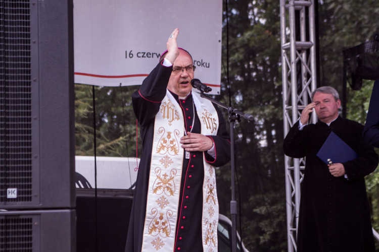 Wmurowanie kamienia węgielnego pod budowę szkoły podstawowej