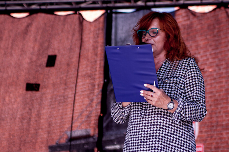 Miasteczko rozrywki i występy sekcji Centrum Kultury – zdjęcia
