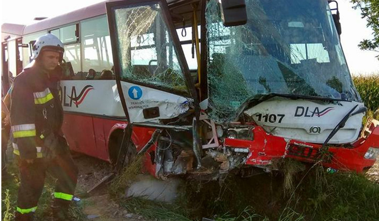 Siechnice: Wypadek autobusu 900L [zdjęcia]