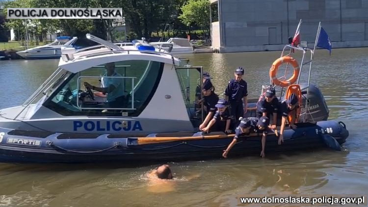 Siechnice: Jak zadbać o bezpieczeństwo nad wodą? Trzy podstawowe zasady