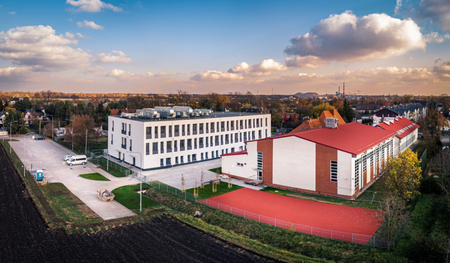 Siechnice: Rozbudowana szkoła w Radwanicach niczym prezent na Mikołajki
