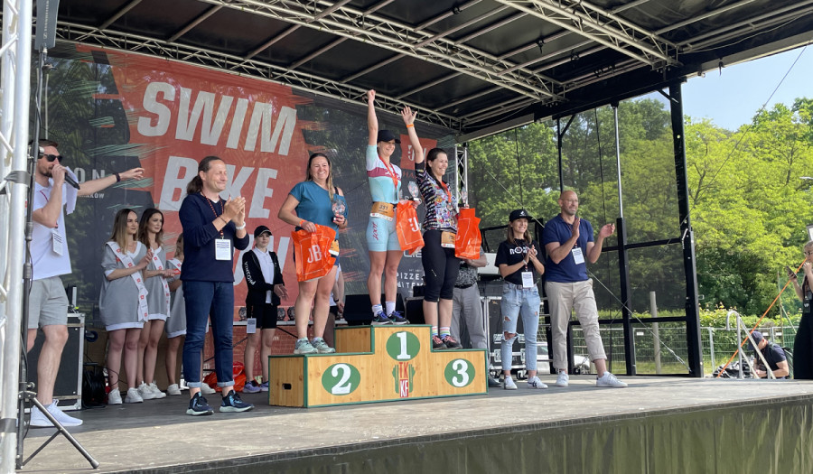 Siechnice: Kamila Czuczwara z Siechnic z brązowym medalem na JBL Triathlon Sieraków