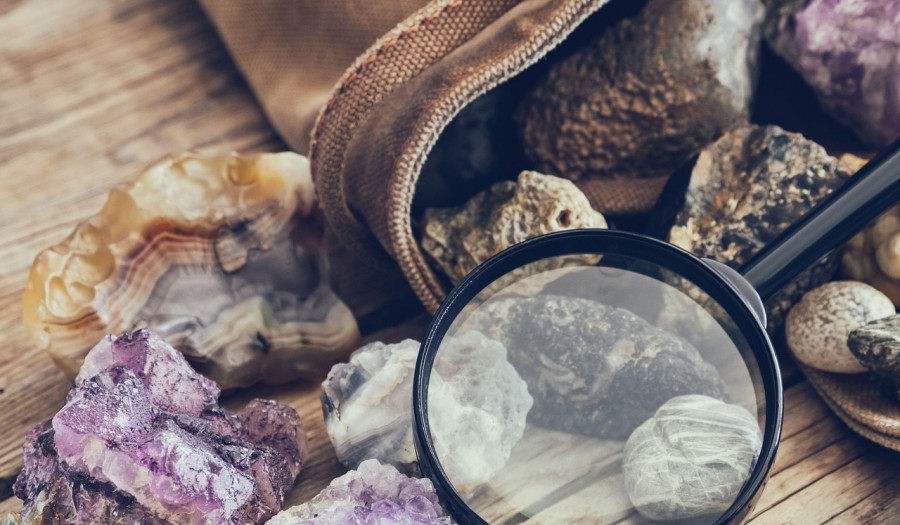 Siechnice: Twórczy relaks z minerałami z okazji Dnia Kobiet