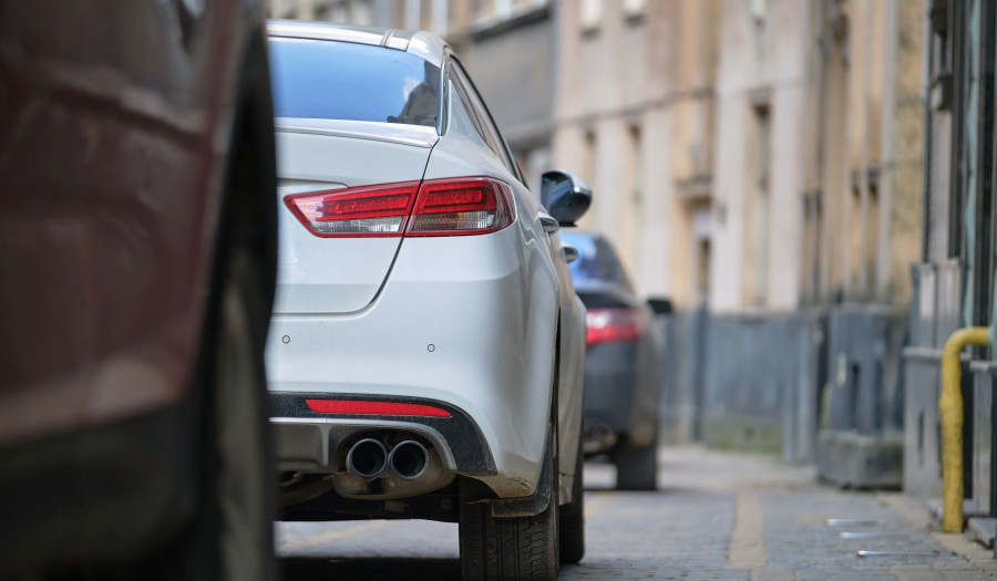 Siechnice: Auto w cyklu miejskim – codzienne dojazdy, weekendowe trasy i koszty, które rosną po zakupie